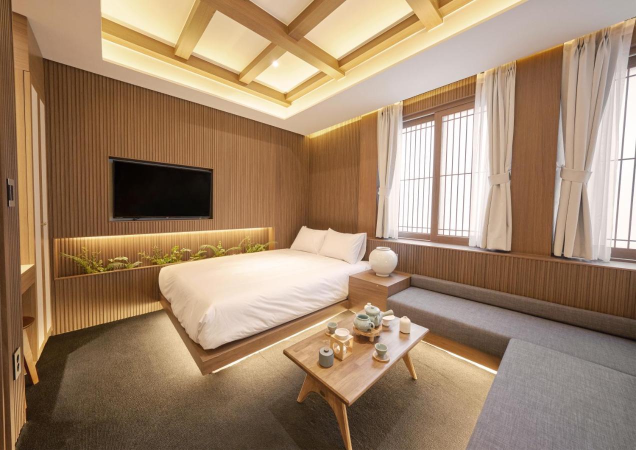 Uh Suite The Myeongdong Seúl Exterior foto