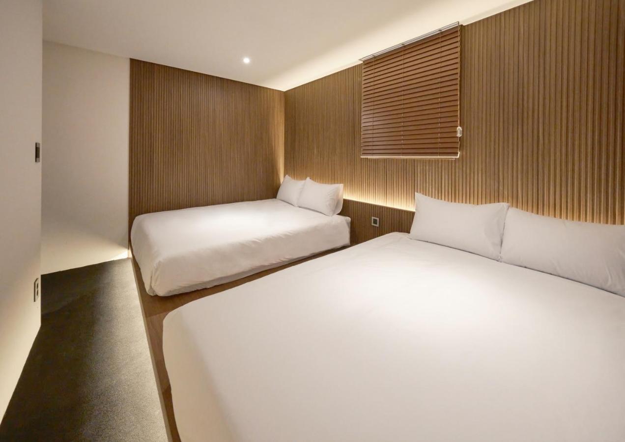 Uh Suite The Myeongdong Seúl Exterior foto