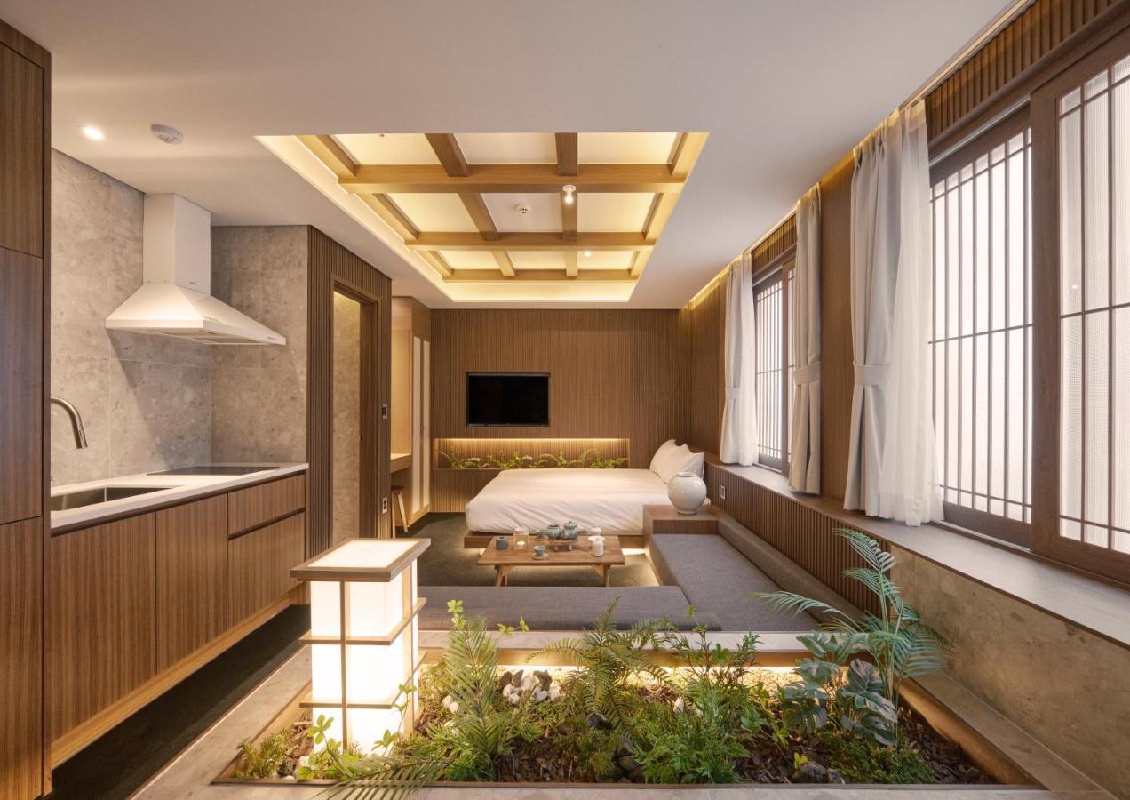 Uh Suite The Myeongdong Seúl Exterior foto